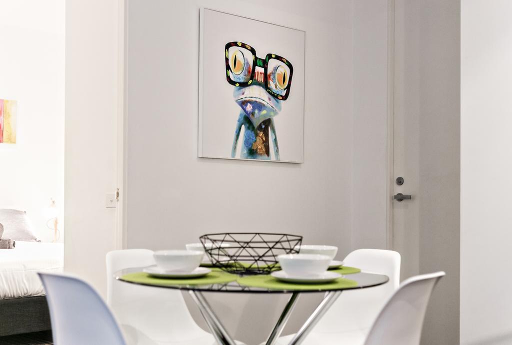 Complete Host Halo Apartments Melbourne Eksteriør bilde
